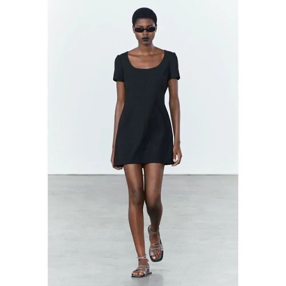 Zara Womens Mini Dress Size M Black Short Sleeve scoop neck 9479/012 NWT